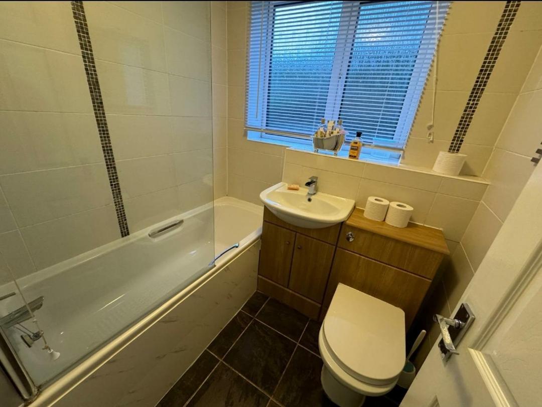Lovely 2-Bed Apartment In Knowle Solihull Esterno foto