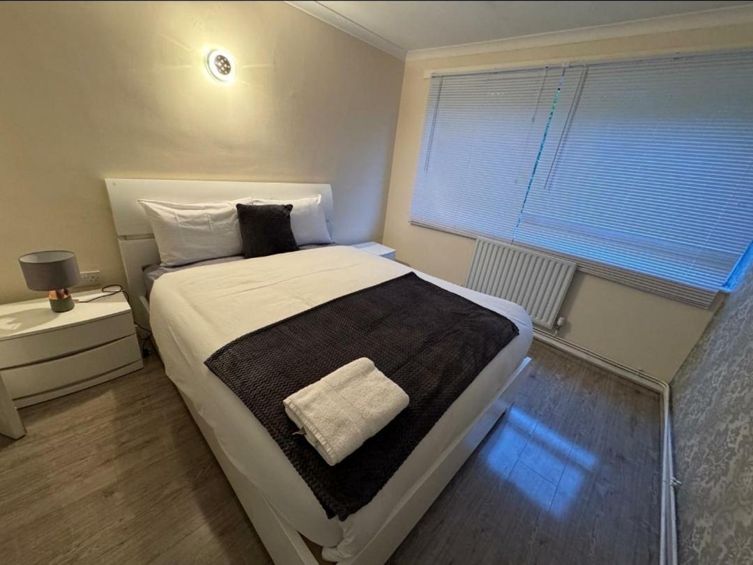 Lovely 2-Bed Apartment In Knowle Solihull Esterno foto
