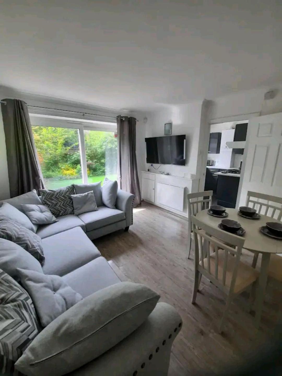 Lovely 2-Bed Apartment In Knowle Solihull Esterno foto