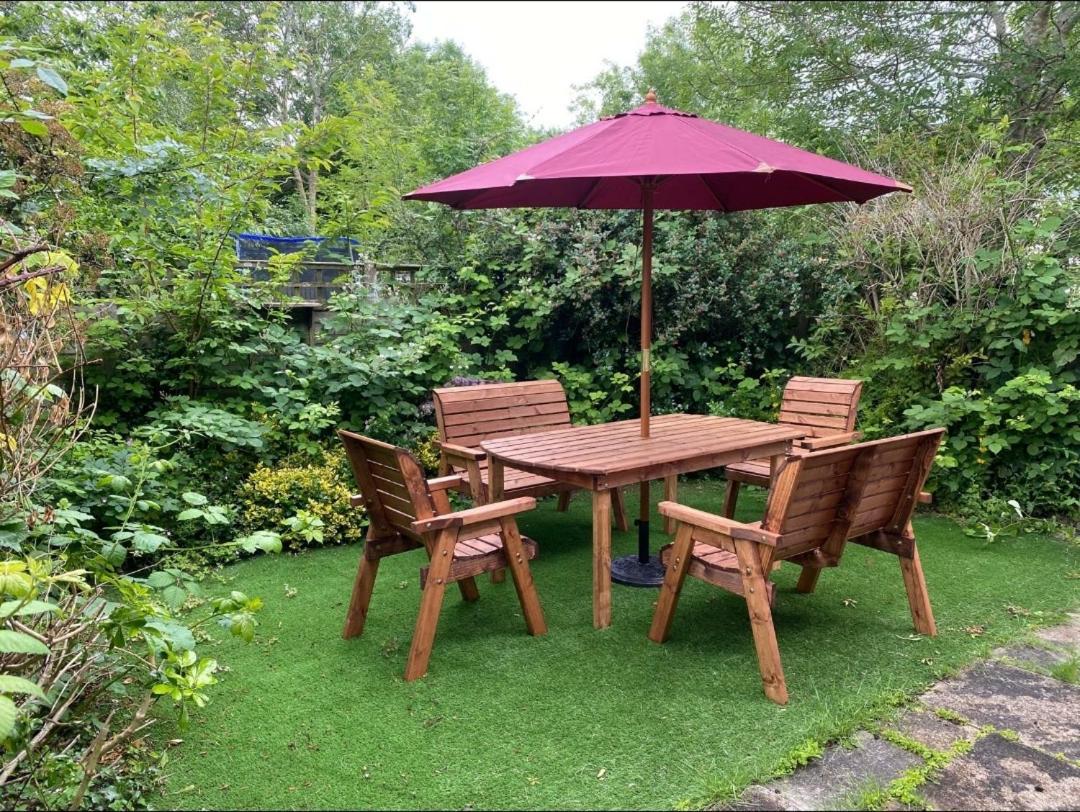 Lovely 2-Bed Apartment In Knowle Solihull Esterno foto